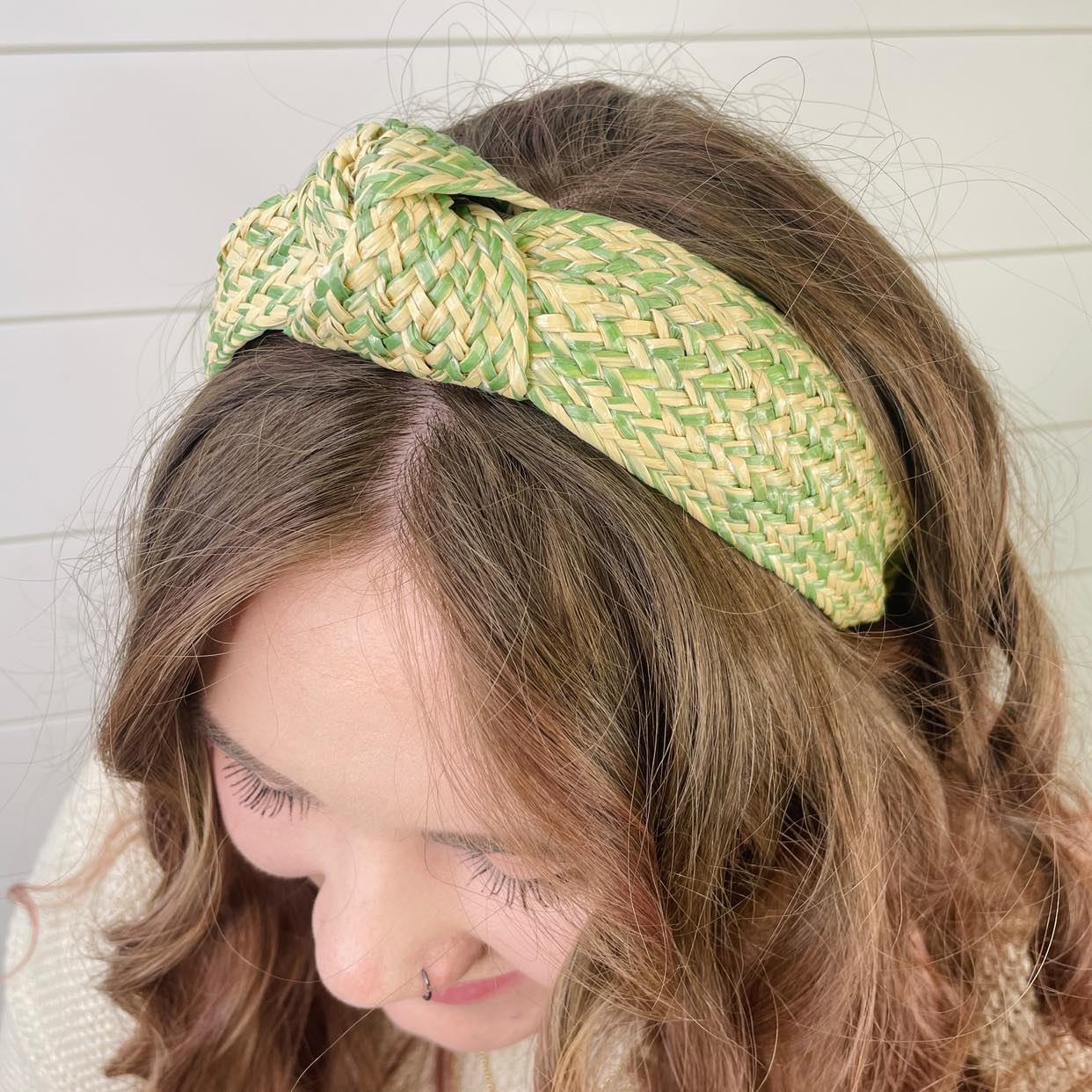 Green & Natural Rattan Woven Knot Headband - Gray Bird