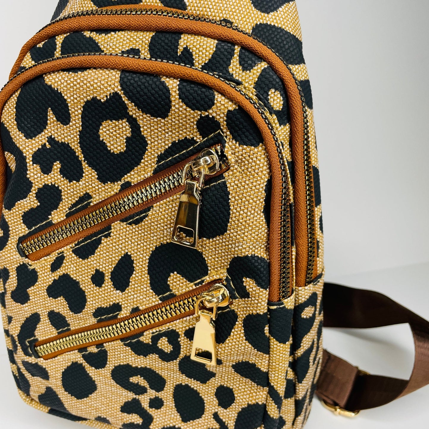 Mila Leopard Sling Bag - Gray Bird