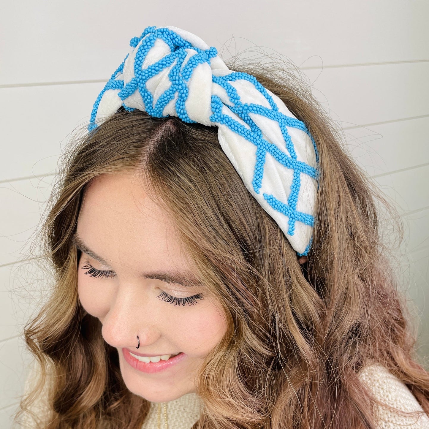 Preppy Blue & White Hand Seed Beaded Lattice Luxury Knot Headband - Gray Bird
