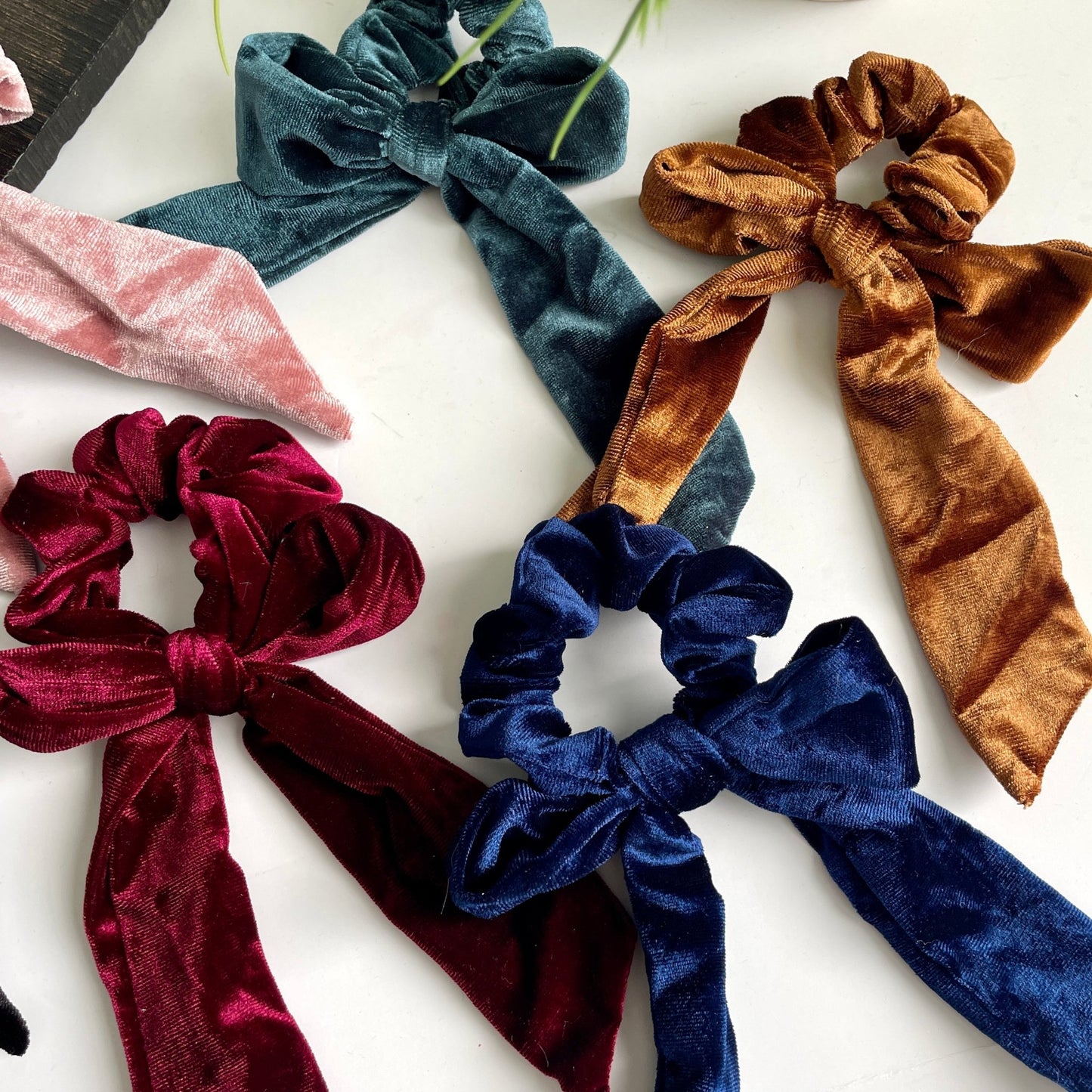 Velvet Scrunchie Bow Set - Gray Bird Label